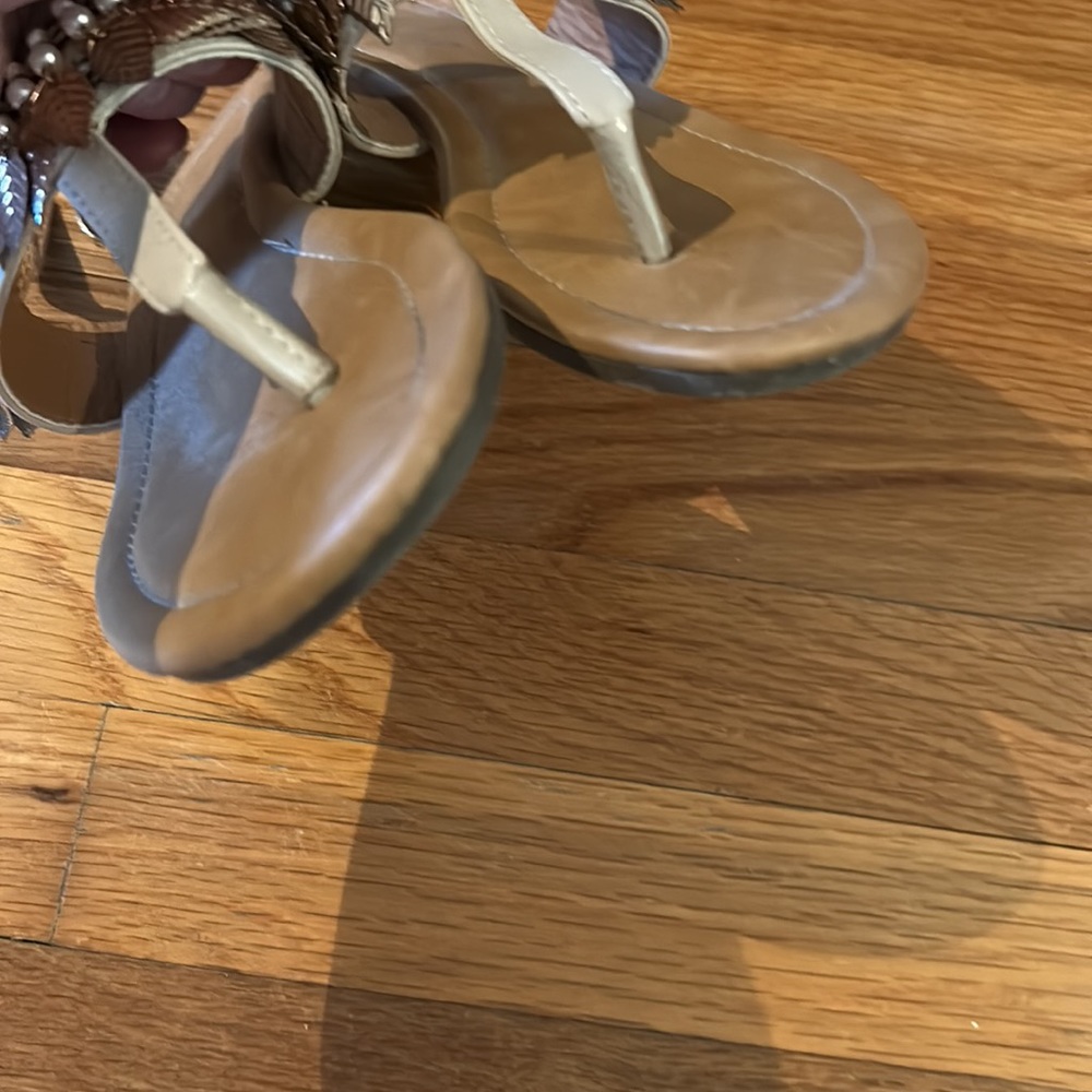 Top Moda Fancy Sandals - Picture 4 of 6